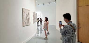 Bangkok, Tayland - 19 Aralık 2024: Bangkok Sanat Bienali 2024 Bangkok Sanat ve Kültür Merkezi 'nde 33 sanatçı, Bangkok, Tayland.