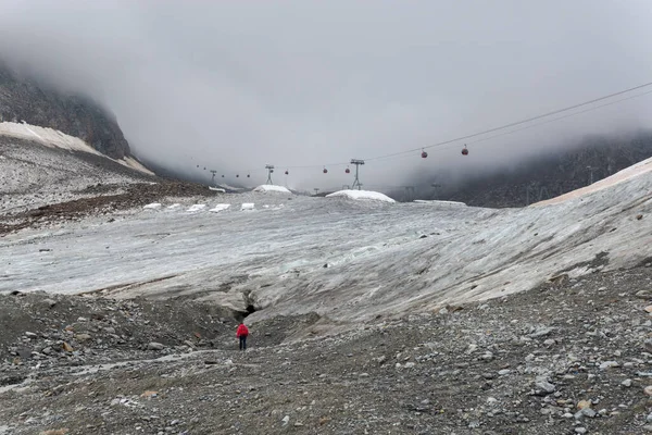 奥地利阿尔卑斯山Stubai冰川的缆车 Neustift Stubaital市 — 图库照片