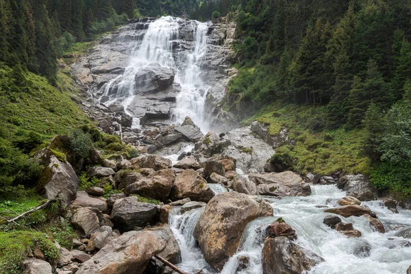 ルエツ川の支流であるスルザウバッハ川のグラワ滝 英語版 オーストリアのスチュバイ アルプスにある — ストック写真