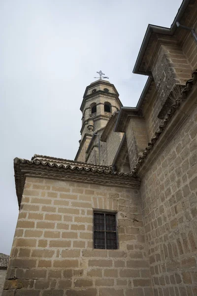 Πύργος Του Καθεδρικού Ναού Της Baeza Στο Σύνολό Του Καθεδρικός — Φωτογραφία Αρχείου