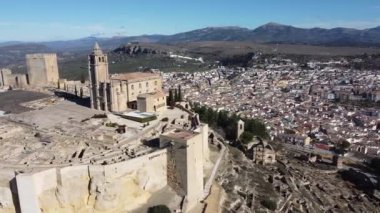 Preciosa Vista area del Castillo de la Mota en Alcal la Real, Jan