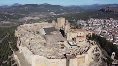 Preciosa Vista bölgesi del Castillo de la Mota en Alcal la Real, Jan