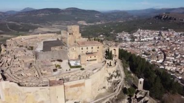 Preciosa Vista area del Castillo de la Mota en Alcal la Real, Jan