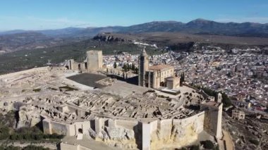 Preciosa Vista bölgesi del Castillo de la Mota en Alcal la Real, Jan