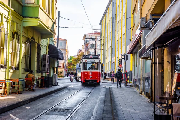 Стамбул Турция Октября 2022 Nostalgic Red Tram Moda District Кадикой — стоковое фото