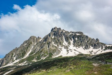Rize 'deki Kackar Dağları, Türkiye. Karlı güzel bir manzara. Avusor Platosu.