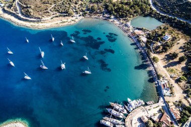 Datca, Mugla, Türkiye. Datca 'daki Taslik Sahili' nin güzel manzarası. İHA atışı.