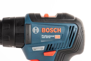 İstanbul - 30 Eylül 2023: Bosch GSB 18V-50 Profesyonel kablosuz combi matkabı. Kablosuz tornavida ve darbe matkabı.