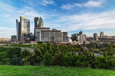 İstanbul, Türkiye - 2 Aralık 2023: İstanbul Finansal Merkezi (IFC), İstanbul, Türkiye. Küresel Finans Hizmetleri Merkezi. İstanbul 'daki modern iş merkezi gökdelenleri.