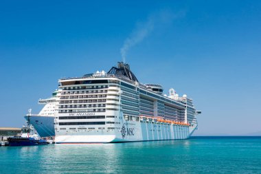 Aydın, Türkiye - 19 Haziran 2024: MSC Splendida Cruise Gemisi Kusadasi limanında. Aydın, Türkiye. Kusadasi Limanı. 