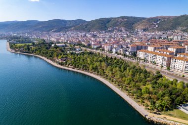 Korfez, Kocaeli, Türkiye. Korfez, Kocaeli ilinin bir ilçesidir. İnsansız hava aracı ile hava görüntüsü.