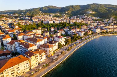 Golcuk 'un Degirmendere İlçesi. Kocaeli, Türkiye. Golcuk, Kocaeli ilinin Merkez ilçesine bağlı bir beldedir. İnsansız hava aracı ile hava görüntüsü.