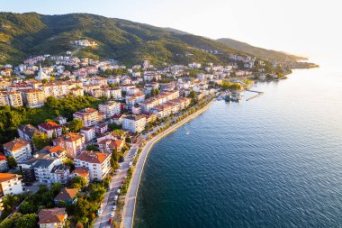 Golcuk 'un Degirmendere İlçesi. Kocaeli, Türkiye. Golcuk, Kocaeli ilinin Merkez ilçesine bağlı bir beldedir. İnsansız hava aracı ile hava görüntüsü.