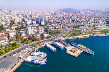 Bostanci Bölgesi, Kadıköy. İstanbul, Türkiye. İnsansız hava aracıyla güzel bir hava manzarası.