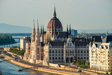 BUDAPEST, HUNGARY - 18 Temmuz 2017: Macar Parlamento Binası. Budapeşte, Macaristan.