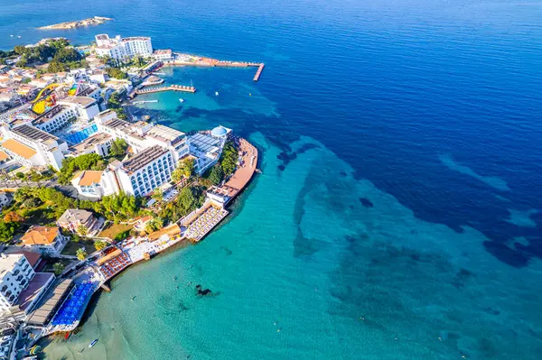Kusadasi, Aydın, Aydın. Kusadasi 'deki Kadınlar Plajı. Türkiye 'deki turistik plaj beldesi. 