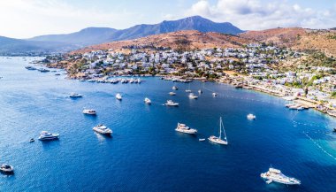 Bodrum Turkbuku Körfezi. Mugla, hindi. Türkbuku 'nun (Golturkbuku) havadan panoramik görüntüsü. Büyük Ada. İHA atışı.