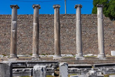 Bergama Asklepion Arkeoloji Bölgesi, Bergama. İzmir, Türkiye. Asklepion antik Yunanistan 'daki tapınağı iyileştiriyor.