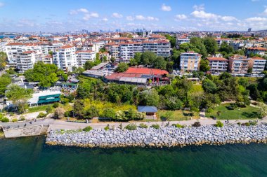 Kadıköy 'ün Moda İlçesi. İstanbul, Türkiye. İnsansız hava aracıyla güzel bir hava manzarası.
