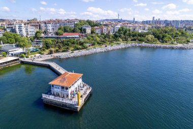 Kadıköy 'ün Moda İlçesi. İstanbul, Türkiye. İnsansız hava aracıyla güzel bir hava manzarası.