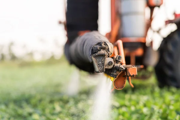 Nozzle Dari Tractor Sprinklers Sprayed Soybean Penyemprotan — Stok Foto