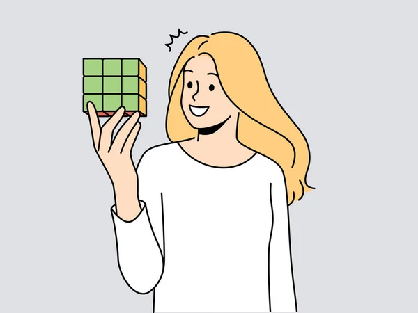 Mujer Sonriente Sostiene Cubo Rubik Chica Feliz Resolver Juego Lógico — Archivo Imágenes Vectoriales