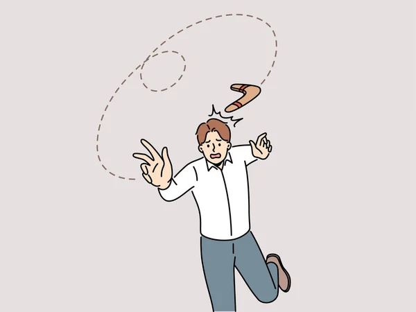 Homme Frustré Jeter Boomerang Élément Revenir Lui Employé Masculin Confus — Image vectorielle