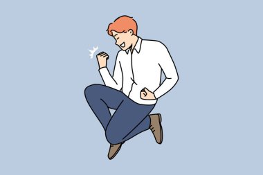 Aşırı sevinçli iş adamı evet işareti yaparak iş başarısını ya da başarıyı kutlar. Gülümseyen adam galibiyetle ya da zaferle aşırı mutlu bir zafer hisseder. Vektör illüstrasyonu. 