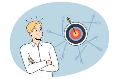 Birkaç başarısız denemeden sonra mutlu genç işadamı hedefi okla vurdu. İş başarısı ve hedef başarısı kavramı. Erkek çalışan hedefe ulaşır. Düz vektör illüstrasyonu.