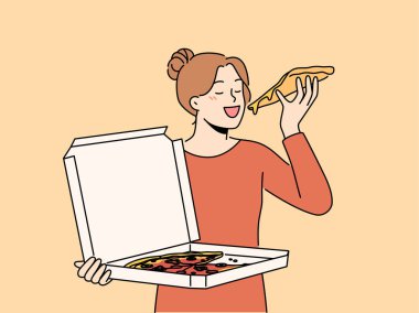 Karton teslimat kutusuyla lezzetli pizza yiyen mutlu kadın. Gülümseyen kız restoran teslimatından İtalyan fast food 'u seviyor. Vektör illüstrasyonu. 