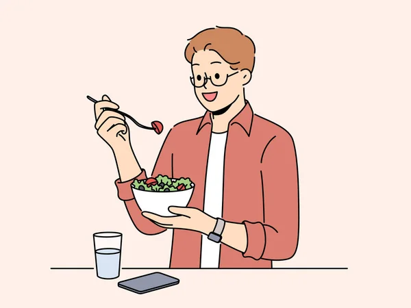 Usmívající Muž Zeleninový Salát Pít Čistou Vodu Šťastný Samec Sledovat — Stockový vektor