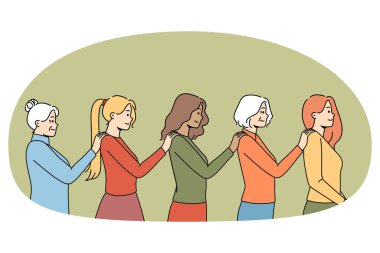 Sıraya girmiş farklı kadınlar omuz omuza tutuşup destek ve birlik oluyorlar. Genç ve yaşlı kadın nesiller haklar için savaşıyor. Feminizm ve dayanışma. Vektör illüstrasyonu.