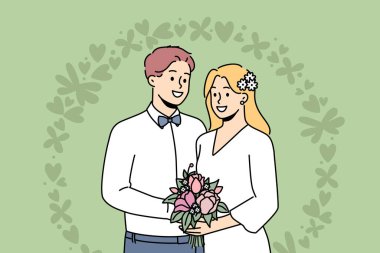 Gülümseyen gelin ve damat tören sırasında düğün kemerinin yanında duruyorlar. Mutlu çift evliliğin tadını çıkarsın. Vektör illüstrasyonu. 