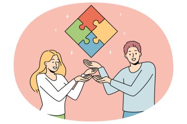 Mutlu iş adamları yapboz göstererek ortak iş sonucuna ya da çözüme ulaşıyorlar. Gülümseyen meslektaşlar sorunu çözer. Takım çalışması ve işbirliği. Vektör illüstrasyonu.