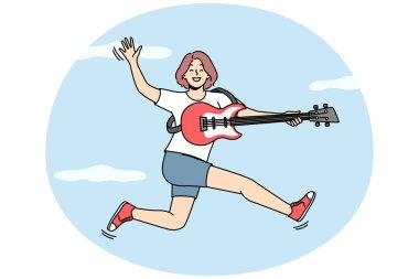 Neşeli genç bir kadın gitarla havaya atlıyor. Gülümseyen kız müzik enstrümanında iyi eğlenceler. Hobi ve eğlence. Vektör illüstrasyonu.