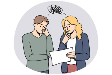 Düşünceli iş adamları iş fikri ya da proje üzerine evrak işlerine bakarlar. Meslektaşlar belgeyi birlikte analiz ederler. Takım çalışması konsepti. Vektör illüstrasyonu.