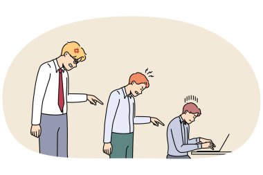 Müdür ofisteki astlarını azarlıyor. İşveren ve patron stajyer eğitmenlere ders veriyor. İtaatsizlik ve denetim kavramı. Vektör illüstrasyonu.