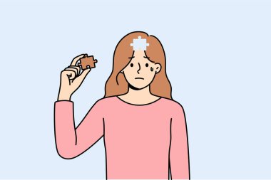 Depresyondaki kadın ağlar, gelişme için motivasyon eksikliği hisseder ve bulmacanın bir parçasını kafasından çıkarır. Akıl sağlığı bozuk bir kız ağlıyor, arkadaşlarının ve erkek arkadaşının desteğine ihtiyacı var.