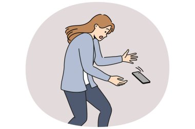 Kadın telefonunu düşürdü ve yere düştükten sonra kırılma riski olan bir aletin düşmesine şaşırmış gibi görünüyor. Kız, koruyucu cam ya da telefon kılıflarının reklamını yapmak için uygunsuz davranışları yüzünden akıllı telefonu bırakıyor.