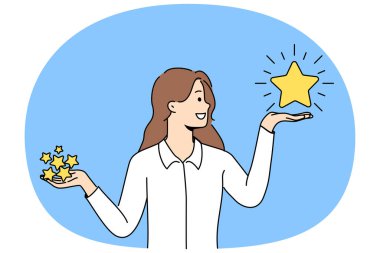 Kadın yıldızları elinde tutuyor ve hangi dereceyi hangi restorana vereceğine yorum yazarak karar veriyor. Terazi burcu kılıklı gülümseyen kız, kullanıcı deneyimini şirket ile değerlendirmeni teşvik eder.