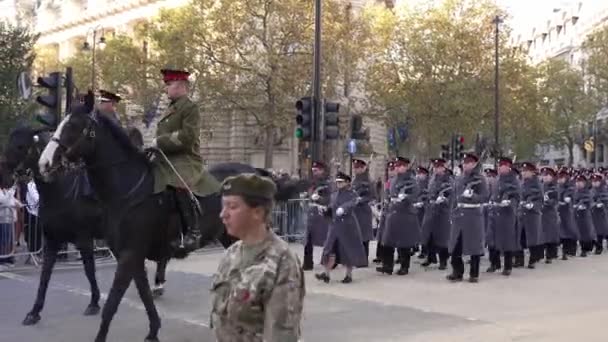 Londýn Velká Británie 2022 Vojáci Pochodují Starostově Výstavě — Stock video