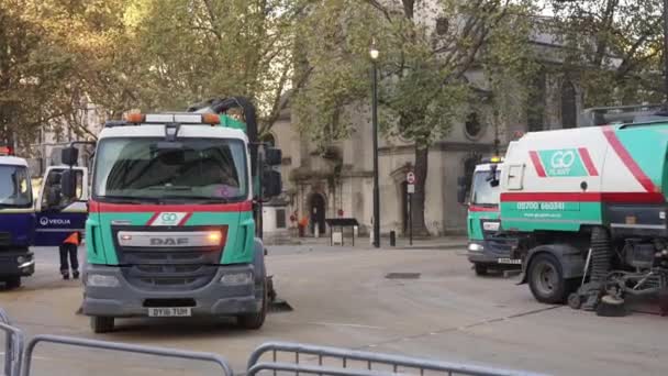 Londres Reino Unido 2022 Sweeper Truck Cleaning Streets Lord Mayors — Vídeo de Stock