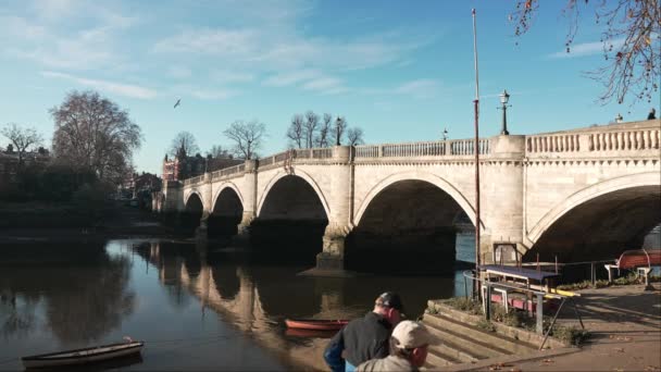 Londres Reino Unido 2022 Imágenes Del Hermoso Puente Richmond Soleada — Vídeos de Stock
