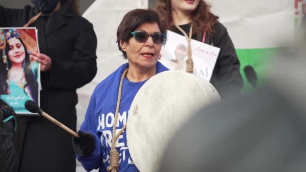 Londen 2022 Beelden Van Iraanse Vrouwen Verzameld Piccadilly Square Protesteren — Stockvideo