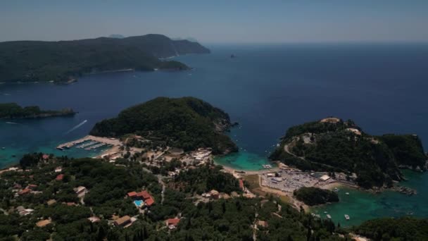 Isola Corfù Grecia 2023 Aereo Drone Filmato Palaiokastritsa Bellissimo Villaggio — Video Stock