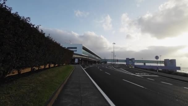 Madeira Portugal 2023 Caminando Colina Arriba Hacia Aeropuerto Internacional Madeira — Vídeos de Stock