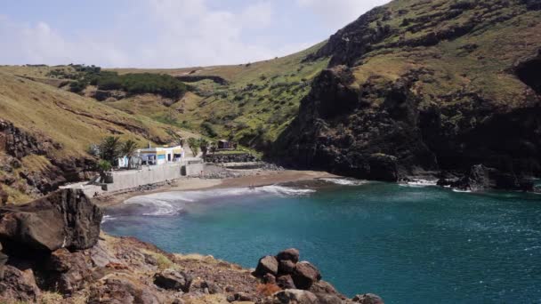Прогулянка Стежкою Пляжу Прахінья Каналу Острові Мадейра — стокове відео