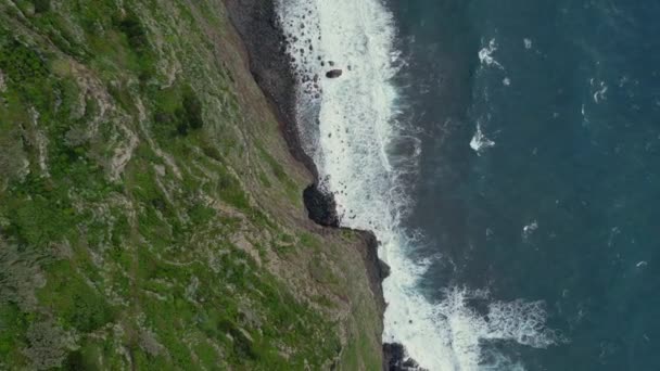 Madeira Portugal 2023 Hermosas Olas Golpeando Playa San Jorge Sao — Vídeos de Stock