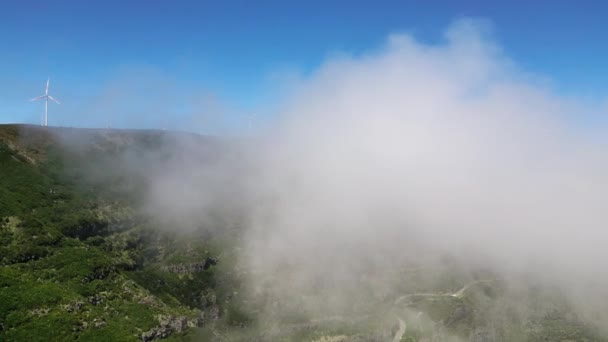 Madera Portugalia 2023 Piękne Zdjęcia Lotnicze Farmy Wiatrowej Szczycie Góry — Wideo stockowe