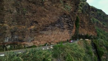 Madeira, Portekiz - 2023.04.04 - 09: Cascata dos Anjos Waterfon 'un akşam çekimleri